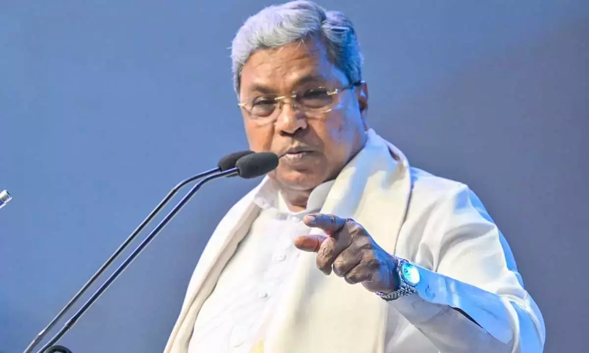 سدارامیا کا بی جے پی پر شدید حملہ: ’ترقی ہماری پہچان ہے، بی جے پی صرف تنقید تک محدود‘1350 کروڑ کے ترقیاتی منصوبوں کا افتتاح