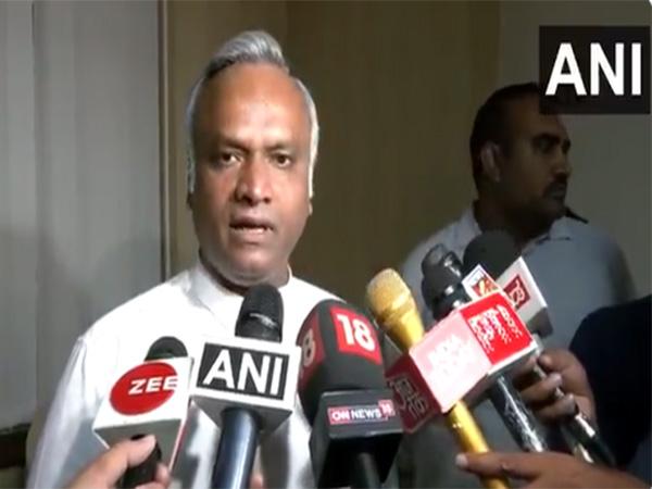 پرانے میسورو میں فرقہ وارانہ ایجنڈا پھیلانے کی کوشش، بی جے پی اور جے ڈی ایس ذمہ دار: پریانک کھرگے